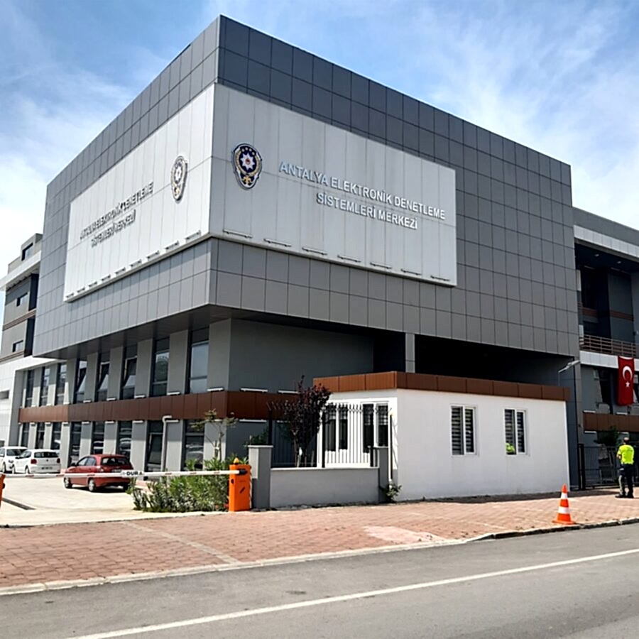 Memak İnşaat Antalya Trafik Denetleme Şube Müdürlüğü Çatı